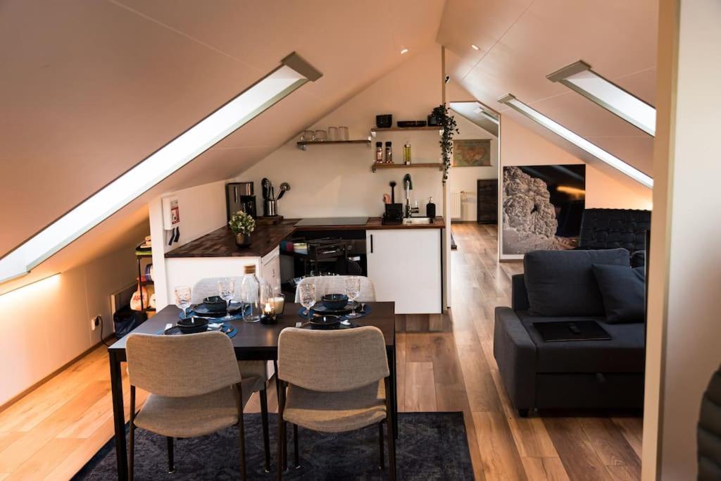Апартаменты Scenic Penthouse - Ocean View & Skylight Windows Siglufjordur Экстерьер фото